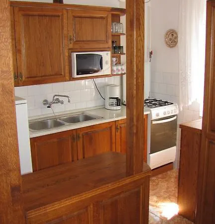 Schmidt * 鲍洛通费尼韦什